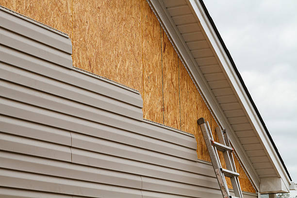 24/7 Emergency Storm Damage Siding Repair experts in Oakboro, NC